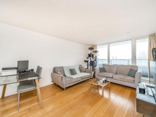 Rainhill Way, London E3 2 bed flat to rent £2,300 pcm £531 pw