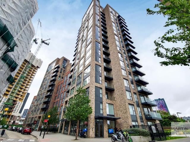 Rainier Apartments, Cherry Orchard Road, East Croydon, Surrey CR0, 1 bed flat to rent, £1,520 pcm | PrimeLocation