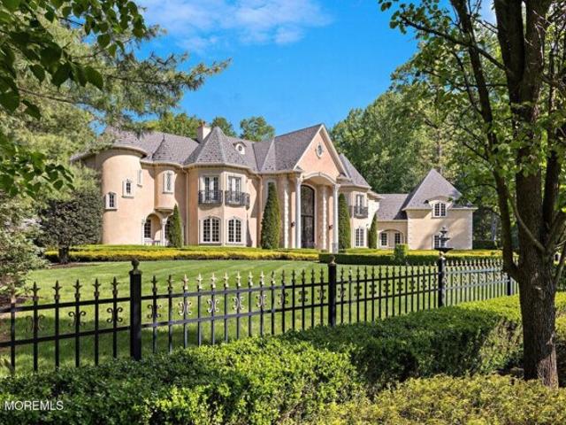 Raintree Ct, Holmdel, Home For Sale
