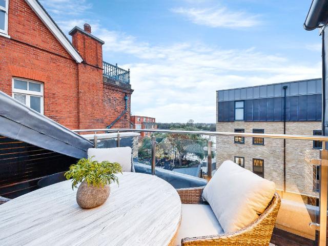 Rainville Road, London W6, 2 bed flat to rent, £5,677 pcm | PrimeLocation