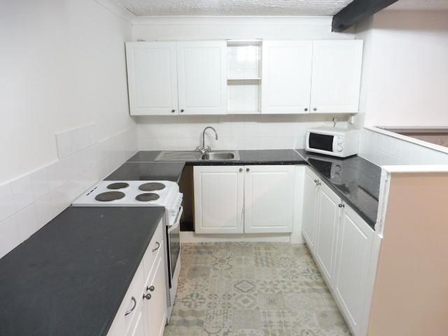 Rake Bank, Halifax HX2, 2 bed cottage to rent, £675 pcm | PrimeLocation