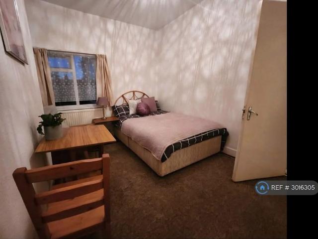 Raleigh Road, London, N8 1 bed in a house share to rent £800 pcm £185 pw