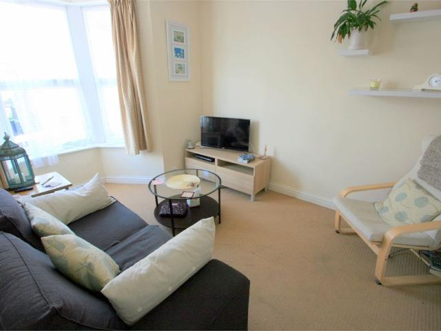 Raleigh Road, Southville, Bristol BS3, 2 bed maisonette to rent, £1,500 pcm | PrimeLocation