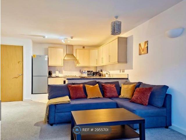 Raleigh St, Nottingham NG7, 2 bed flat to rent, £1,150 pcm | PrimeLocation