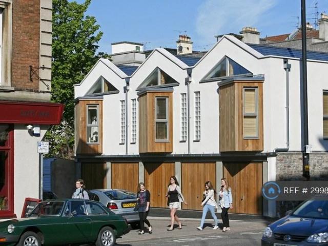Ralph Mews, Bristol, BS2 1 bed flat to rent £1,650 pcm £381 pw