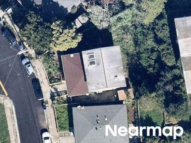 Ralston Ave