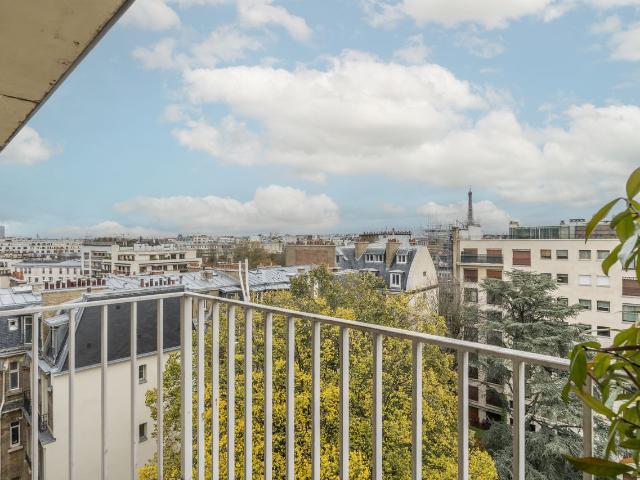 RAPHAËL SUITE – LA MUETTE – OECD AREA, Paris Amsterdam Apartments for Rent
