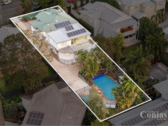 Rare Multi Generational Living in the Heart of Ashgrove