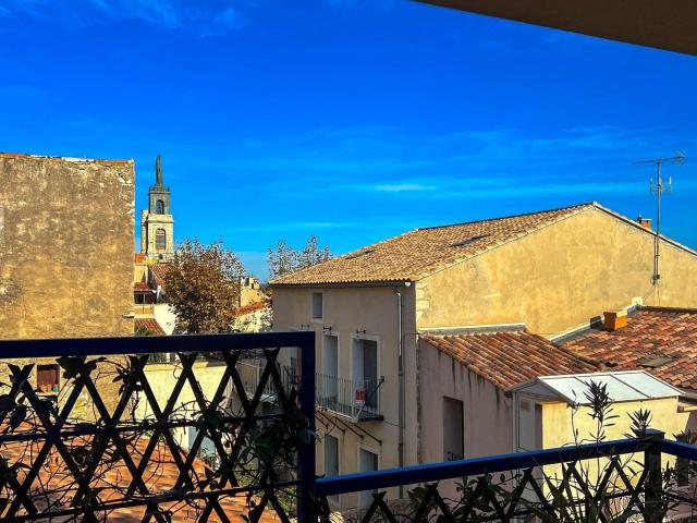 Rare maison de ville dans le quartier haut avec garage et vu. 96m² Sète