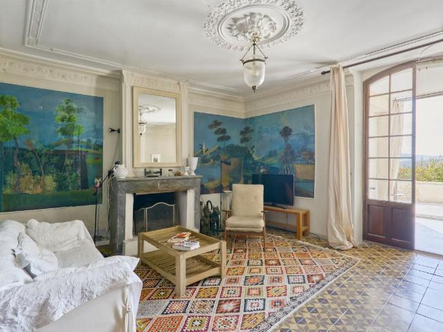 Rare maison de caractère 19ieme avec terrasse, jardin, pisci. 148m² Saint Michel l'Observatoire
