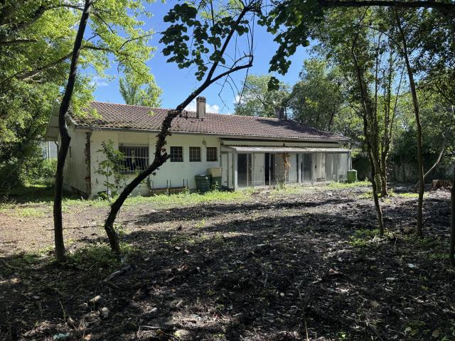 RARE Maison de plain pied Cauderan centre