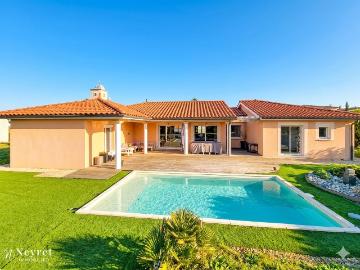 Rare ! Maison de plain pied de 130 m2 sur 1500 m2 de terra. 130m² Vourles