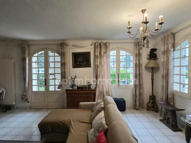 RARE – Maison de plain pied 5 pièces avec piscine – Quartier prisé Cité Frugès Le Corbusier à Pessac 33