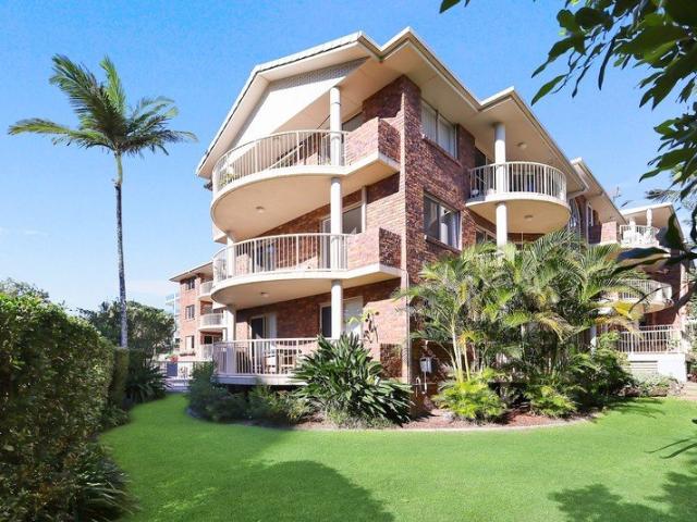 Rare North Facing Beachside Opportunity in the Heart of Kirra