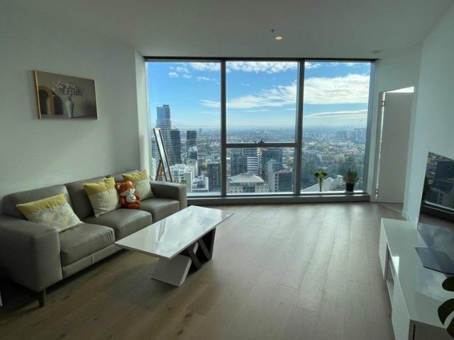 Rare North Facing Corner 3 Bedroom Apartment in West Side Place