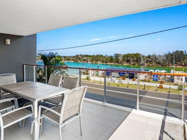 Rare Northern Aspect Waterline Apartment!