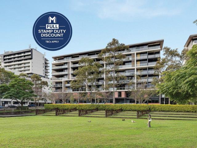 Rare Oversized 2 Bedroom with Media Nook & Uninterrupted Park Views