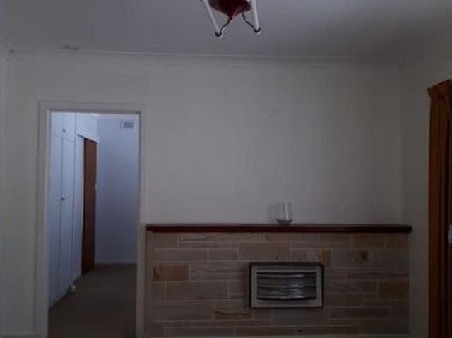 RARE OFFERING GRANNY FLAT IN SPACIOUS PRIVATE SETTING