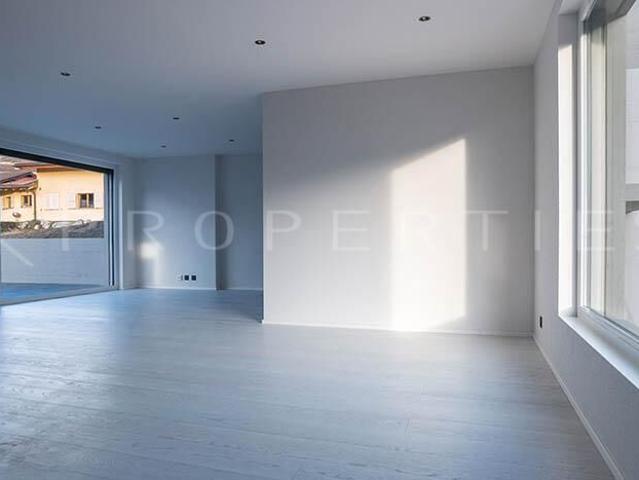 Rare on the rental market – Magnificent 4.5 room apartment with private garden