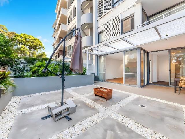 Rare One Bedroom Apartment with Private Sunny Courtyard