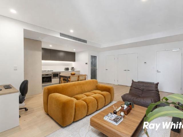 RARE OPPORTUNITY | One Bedroom Apartment Walking Distance to Tallawong Metro!
