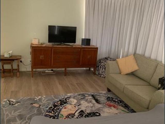 RARE OPPORTUNITY FURNISHED TOWNHOUSE IN CENTRAL LOCATION