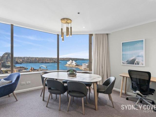 RARE OPPORTUNITY FIRST TWO BEDROOM APARTMENT IN QUAY WEST IN ALMOST A DECADE