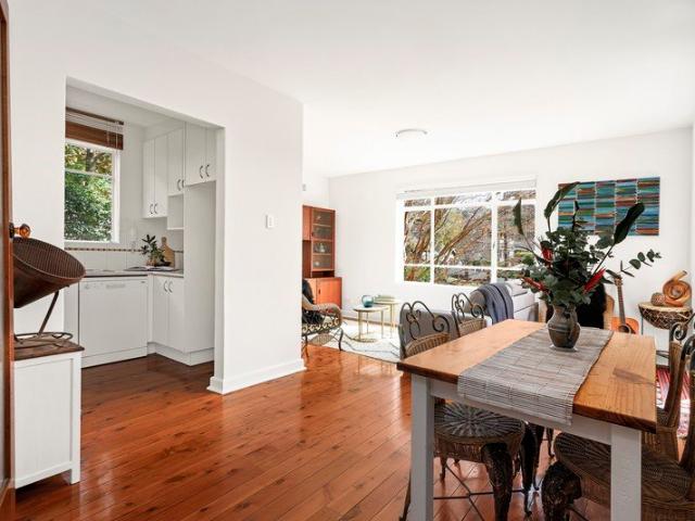Rare Opportunity. Idyllic Harbourside Retreat offering Space and Light in Prestigious, sort after Cremorne Point