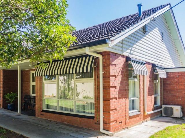 Rare Opportunity in Absolute Blue Chip Location