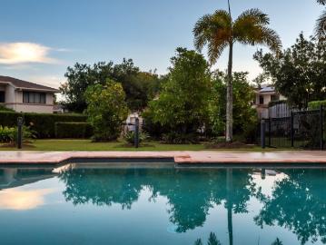 Rare Opportunity in Harvard Mews Comfort, Convenience & Lifestyle Combined