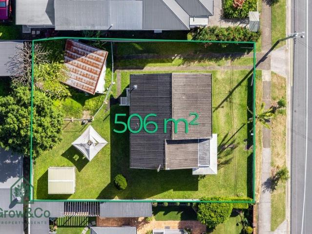 Rare Opportunity Perfectly Located Large Block With LOADS of Potential!