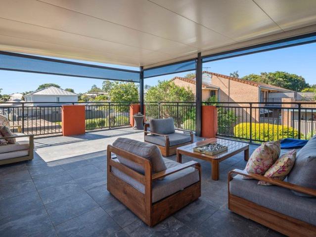 Rare Opportunity: Spacious Townhouse with Expansive Outdoor Entertaining Space