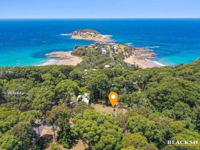 Unique offering by the beach in Rosedale