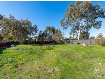 Rare opportunity to build in Birdwood