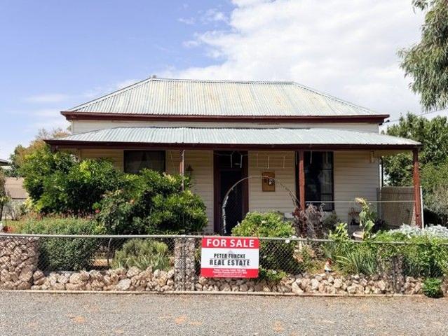 Rare Opportunity To Purchase A Beautiful Colonial Style Cottage Home in Prime Location Of The Popular Lake Lascelles, Hopetoun Victoria