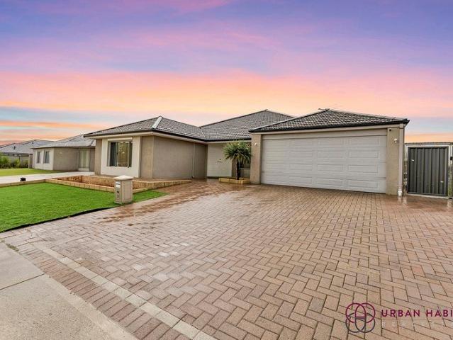 Grand Family Living in Emerald Park Prestigious Dale Alcock Home