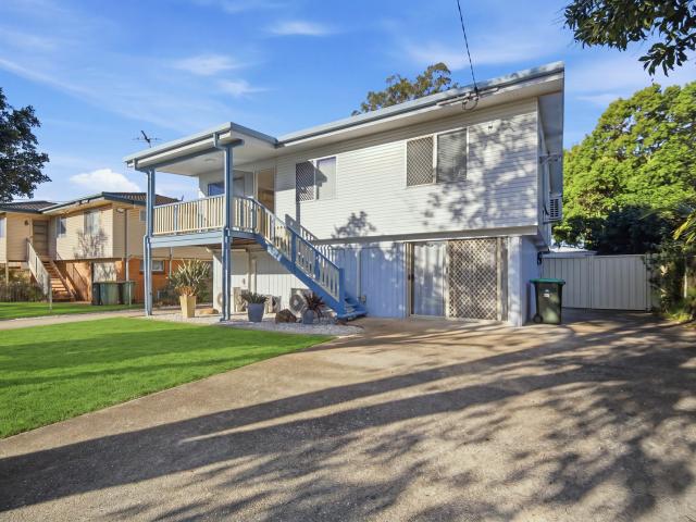 RARE OPPORTUNITY WITH UPSTAIRS & DOWNSTAIRS LIVING + SHED