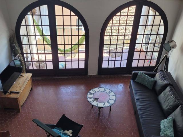 ✨ Rare & Atypique APPARTEMENT MEUBLÉ avec TERRASSE – Île de Martigues ✨