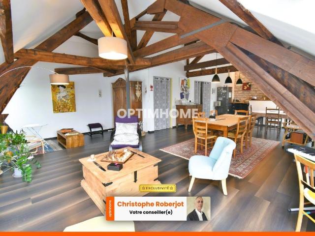 Rare à Chalon Lumineux Appartement Atypique de 143m2 avec. 143m² Chalon sur Saône