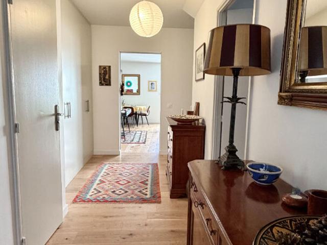 RARE, A DEUX PAS DU JARDIN PUBLIC, AU COEUR DES CHARTRONS/NOTRE DAME, MAISON RENOVEE DANS UN ENVIRONNEMENT CALME ET SECURISE