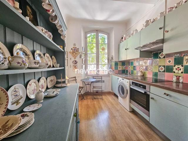 Rare à Lorgues: spacieux appartement 3 pièces avec cave et. 80m² Lorgues