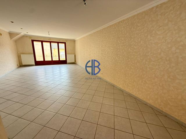Rare à La Côte Saint André: Maison Familiale Spacieuse de 1. 184m² La Côte Saint André