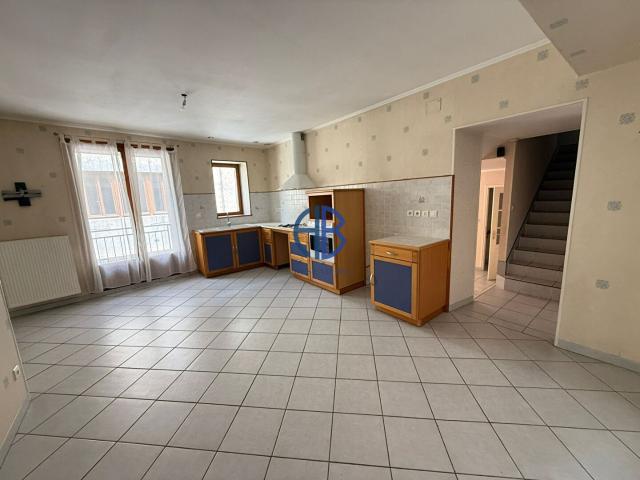 Rare à La Côte Saint André: Maison Familiale Spacieuse de 1. 184m² La Côte Saint André