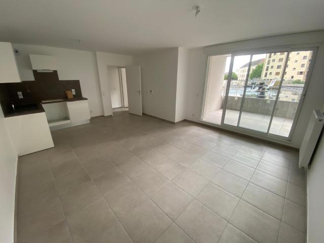 Rare à la location ! 12, rue des italiens à Thonon.