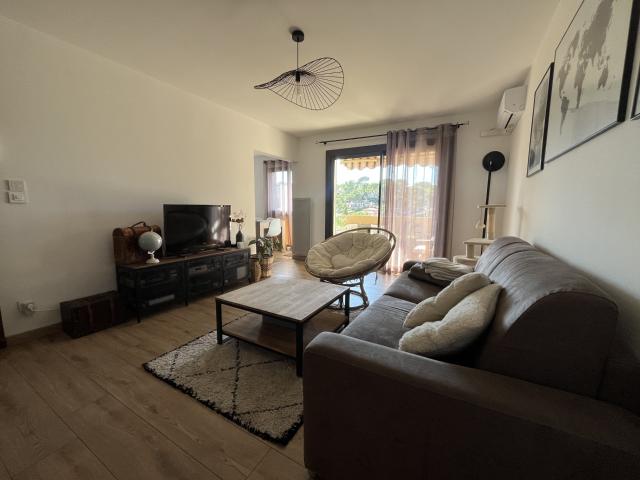 RARE A LA LOCATION TYPE 2 DE 49 M2 LA SEYNE SUR MER