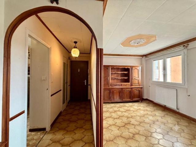 Rare à la vente: Appartement à vendre 4 pièces avec vue d'e. 85m² Carcassonne