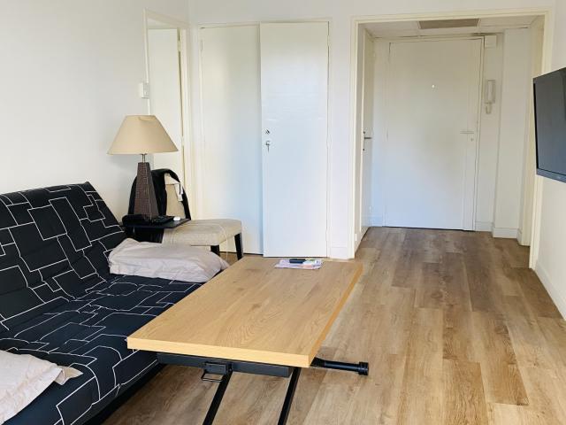RARE A LA VENTE APPARTEMENT T2 + PLACE EN BOX + CAVE + CELLIER
