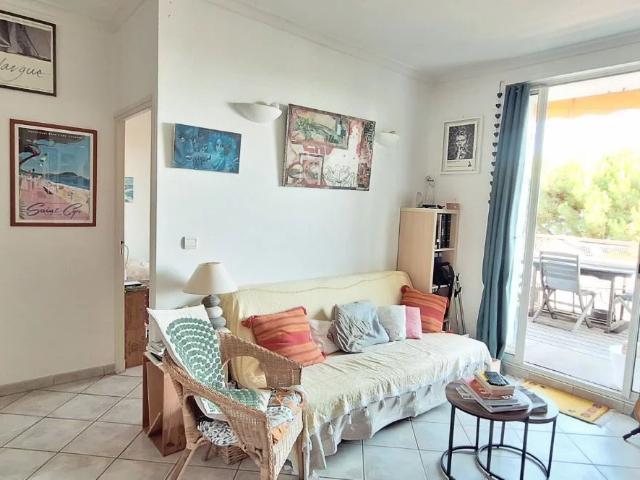 Rare à la vente appartement type 3 en front de mer