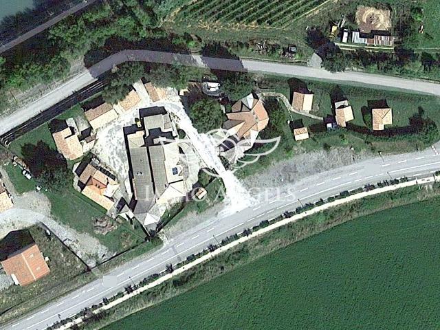 Rare à la vente Domaine touristique clé en main sur 5000 m 1226m² Upaix