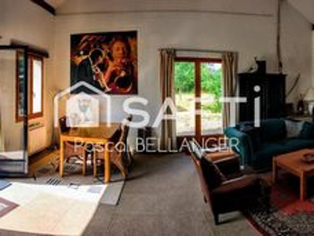 Rare à la vente: propriété avec gîte indépendant, piscine et vue montagne – Teilhet